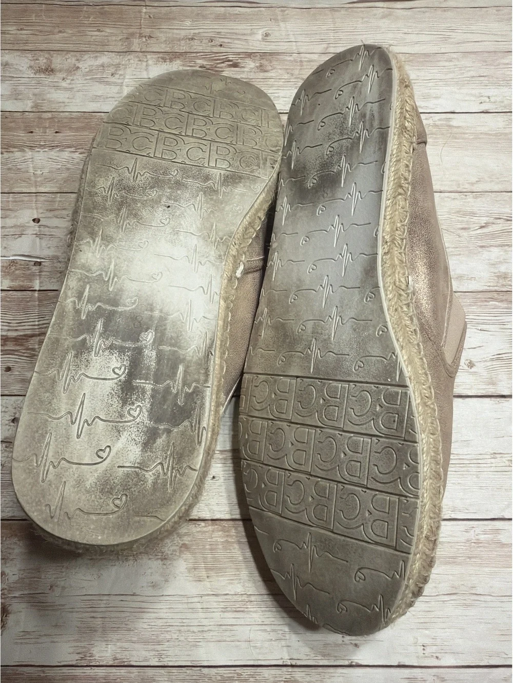 BC Born in California Metallic Gold Espadrilles Sneakers Size 8